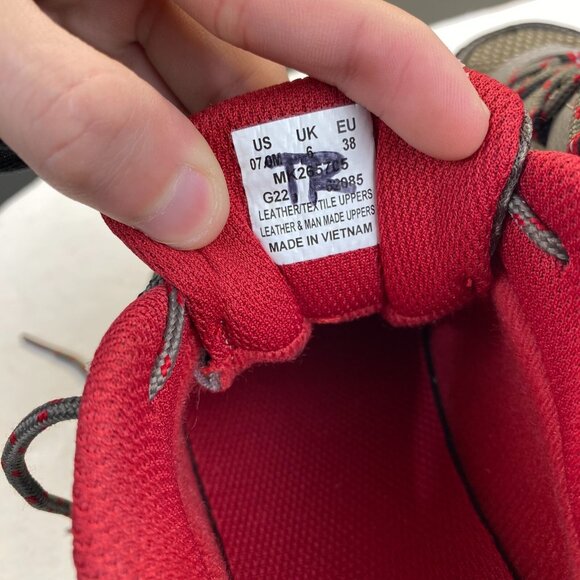 Merrell Boy's Moab 3 Mid Waterproof Hiking Shoe, Boulder/Red, Size 7 US Big Kid - Picture 7 of 16